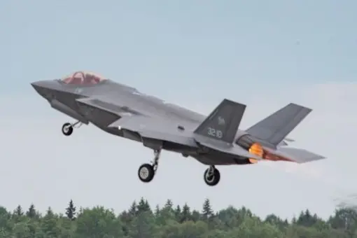 Podwójne przechwycenie włoskich F-35A