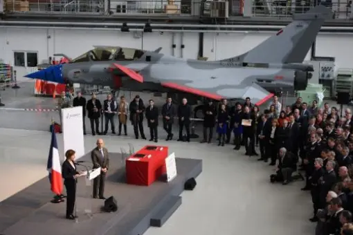 Kontrakt na Rafale F4