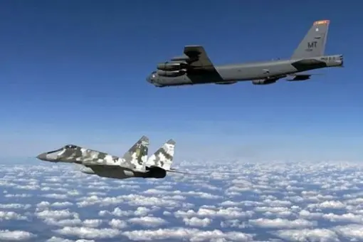 Trzy B-52H nad Ukrainą