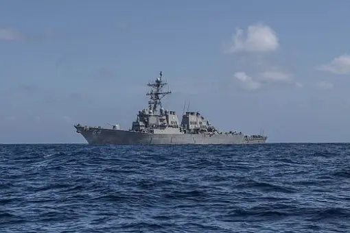 Powrót USS Carney