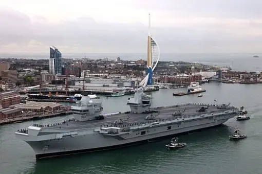 Przegląd remontowy HMS Queen Elizabeth