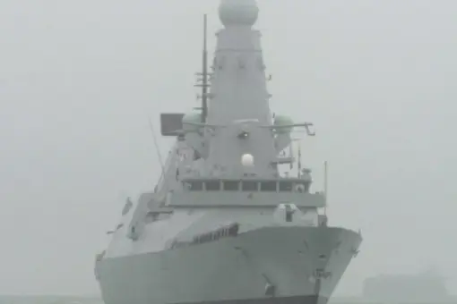 HMS Daring w Portsmouth