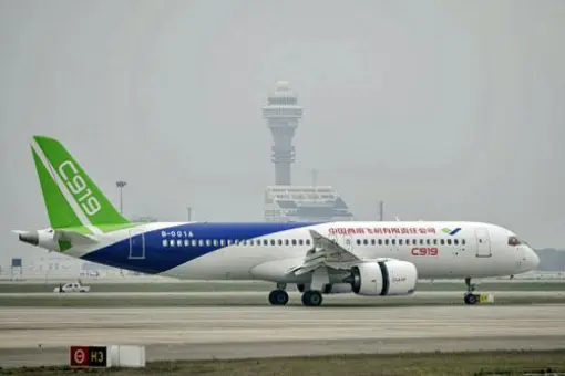 Pierwszy COMAC C919 przekazany