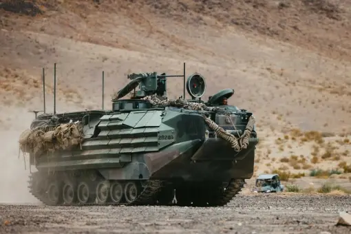 Włosi kupią amfibie AAV od USMC