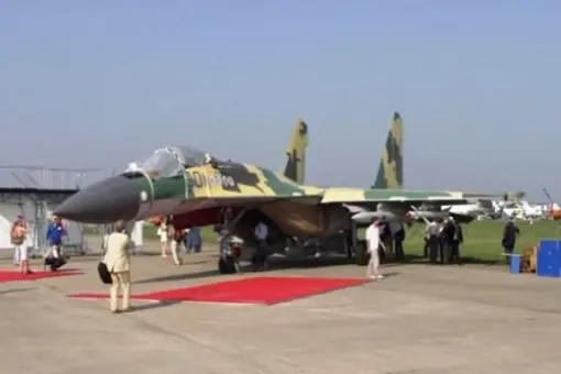 Testy Su-35BM