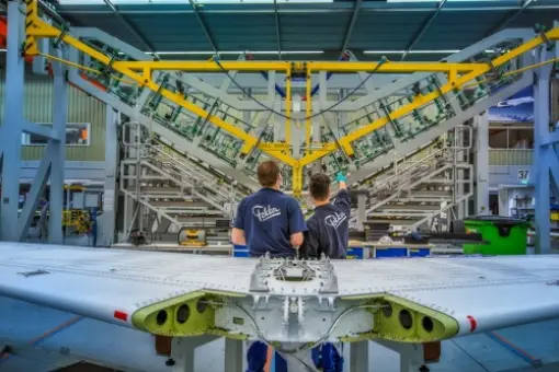 GKN kupuje Fokkera