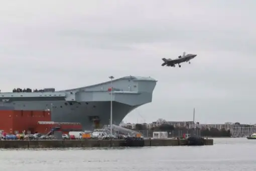 F-35B w Portsmouth 