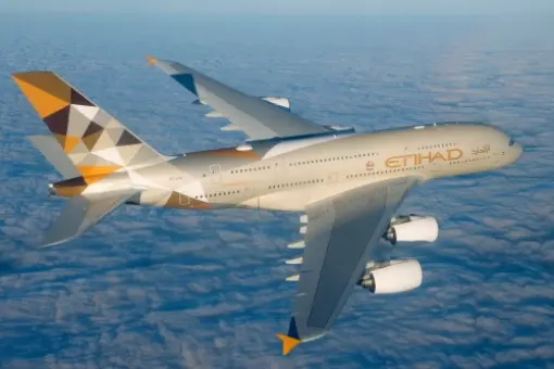 Pierwszy A380 przekazany Etihad 