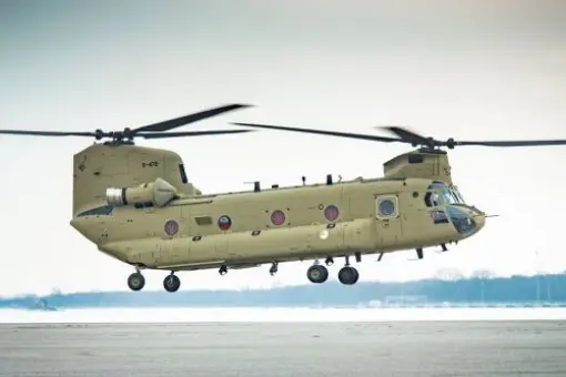Pierwszy CH-47F dla Niderlandów w nowej konfiguracji