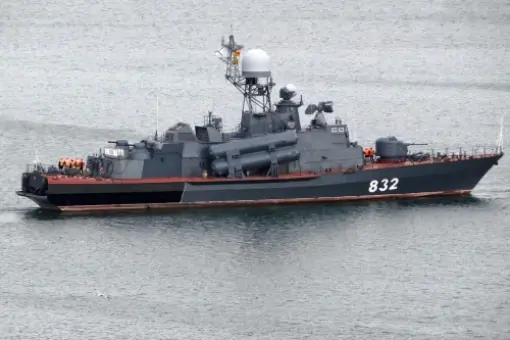 Rosja podarowała Egiptowi kuter R-32