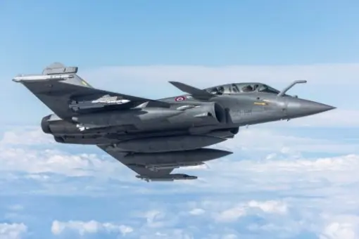 Paryż zamówi Rafale i NH90