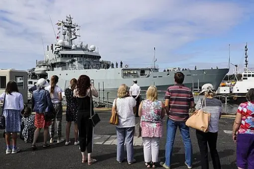 Powrót HMS Enterprise
