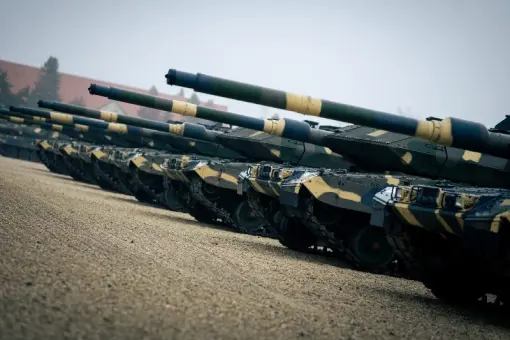 Węgierskie Leopardy 2A7HU w komplecie