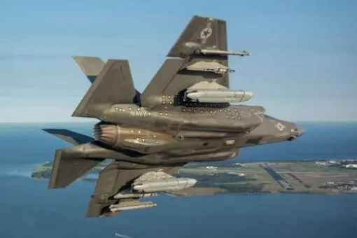 F-35C z LRASM