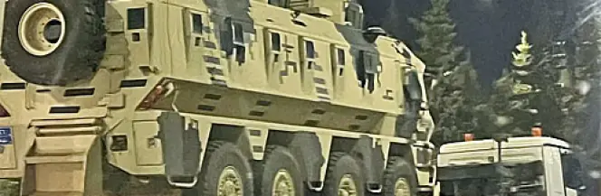 3-wieżowy kurdyjski transporter 8x8