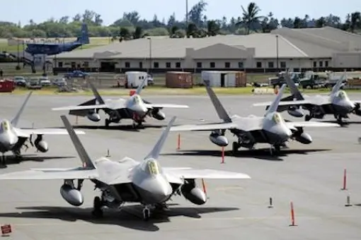 200 kongresmanów chce od Obamy uratowania programu F-22 