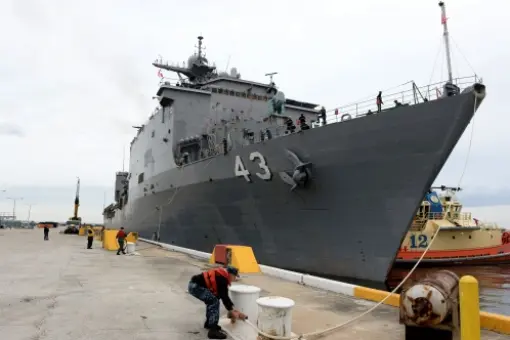 Remont USS Fort McHenry
