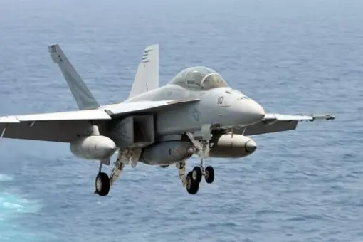 Koniec 2. transzy dostaw F/A-18E/F