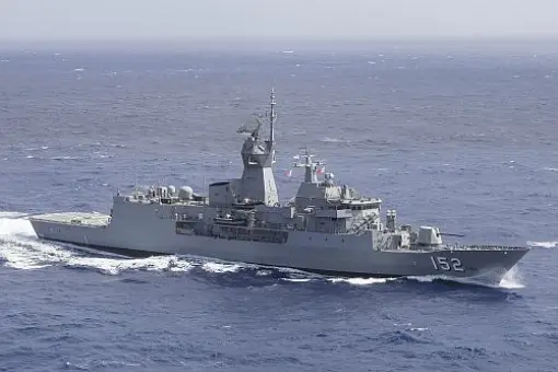 Kolejne zatrzymanie HMAS Warramunga