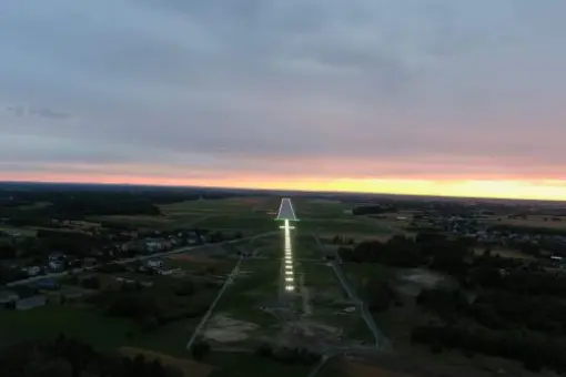 Oświetlenie lotniska w Radomiu