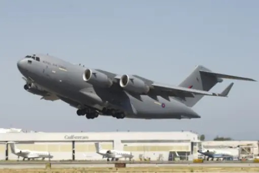 Emiraty kupiły 6 C-17