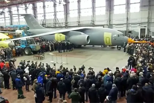 Roll-out An-178-100R
