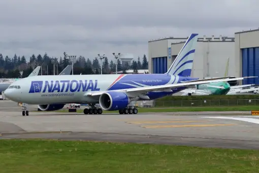 Boeing 777F w barwach National Airlines