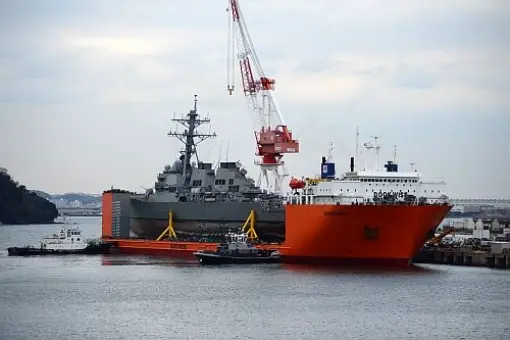 USS Fitzgerald wrócił do Yokosuki