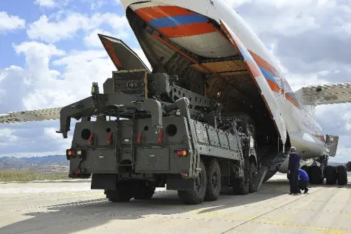 Turcja odsprzeda S-400?