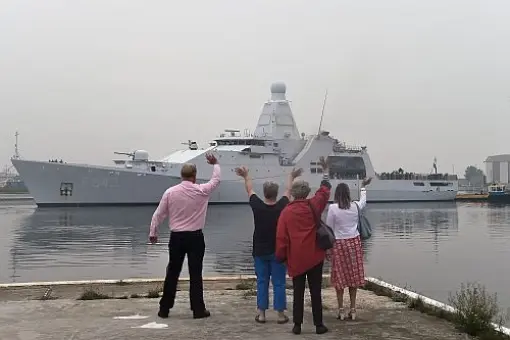 Koniec misji HNLMS Groningen