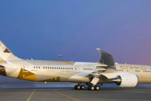 Pierwszy Dreamliner dla Etihad