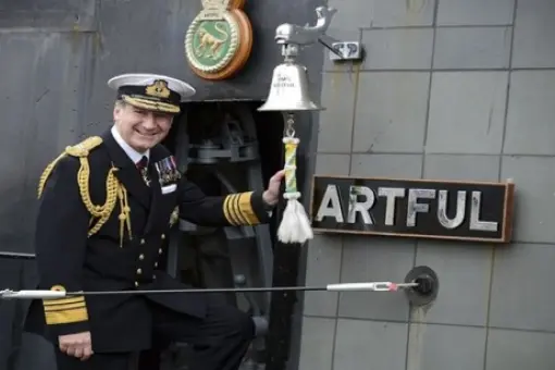 HMS Artful w linii