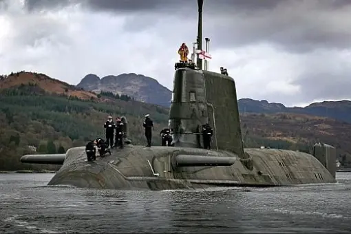 HMS Astute wraca do służby