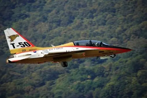 T-50 przeciw M-346