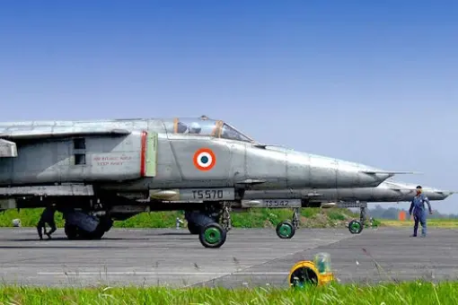 Kolejny wypadek MiG-27 w Indiach