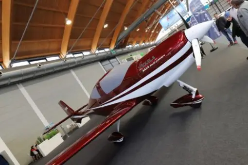 Aero 2022: Makieta A414