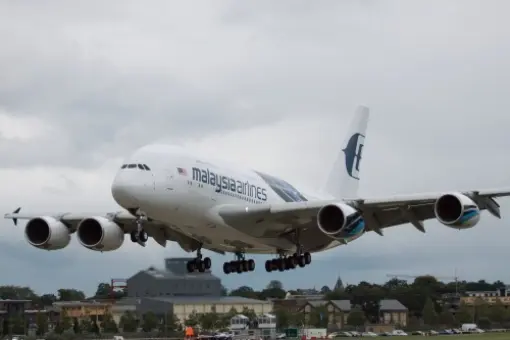 Cięcia Malaysian Airlines