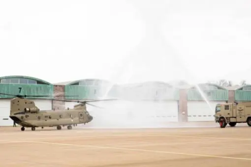 Pierwszy nowy CH-47F w służbie KLu