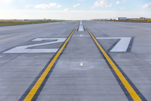 Pełna długość drogi startowej w Rzeszowie