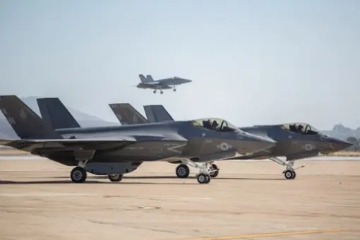 VMFA-314 zgłasza IOC