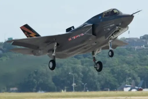Oblot F-35B