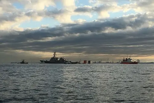 USS Fitzgerald w drodze do Pascagoula