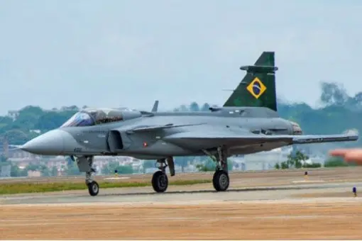 Publiczna prezentacja F-39A w Brazylii