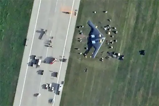 Awaryjne lądowanie B-2A
