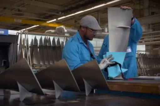 Jak przetworzyć śmieci z samolotu