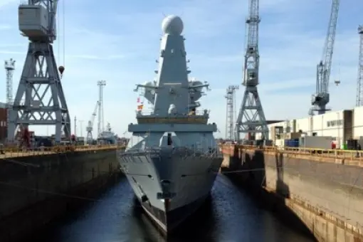 Ponowne wodowanie HMS Dragon