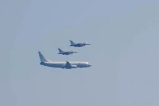 US Navy z USAF nad Adriatykiem