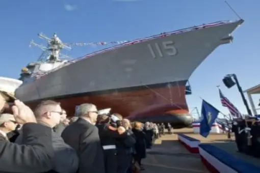 Chrzest USS Rafael Peralta