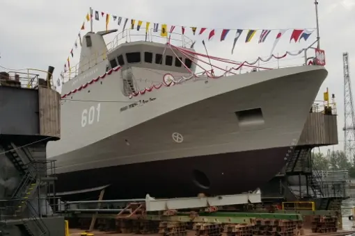 ORP Kormoran już na wodzie