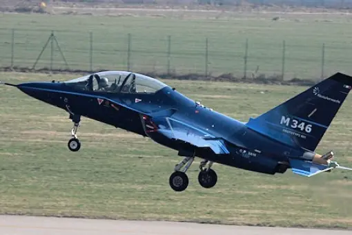 Bojowa wersja Aermacchi M-346